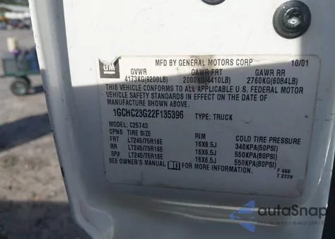 2002 Chevrolet Silverado 2500Hd Ls z USA, uszkodzony, nr VIN 1GCHC23G22F135396